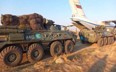 Миротворцы РФ сопроводили азербайджанских военных на пути из Шуши