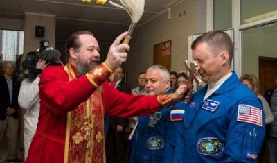 Благословление поневоле: как в России провожали на орбиту американских астронавтов