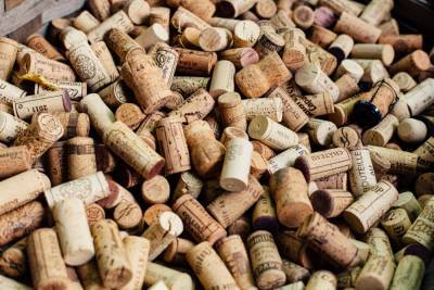 В ЕС продали 16 миллиардов литров вина в год: кто больше всего