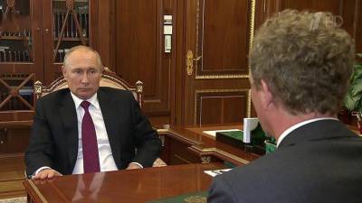 Собираемость налогов и меры поддержки бизнеса обсудили Владимир Путин и руководитель ФНС Даниил Егоров