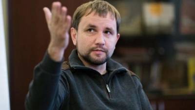 Власть пытается дискредитировать Майдан и его героев, - Вятрович