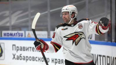 «Авангард» нанёс «Барысу» третье поражение кряду в КХЛ