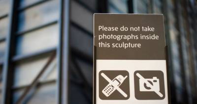 Никаких селфи: в каких туристических местах категорически запрещено делать фото