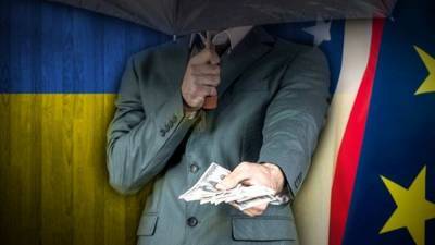 Киевские грантоеды нанимают и обворовывают «активистов» из...