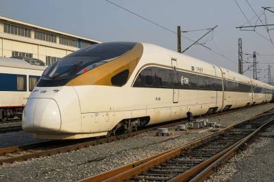 Новый китайский поезд с раздвижными колесными парами пойдет в Европу через Россию в 2022 году