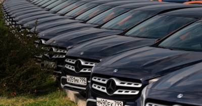 Тысячи люксовых авто оказались на спецстоянках в Москве