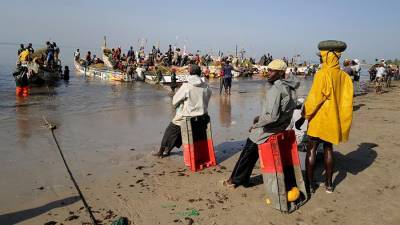 Более 100 рыбаков на западе Сенегала заразились неизвестной болезнью