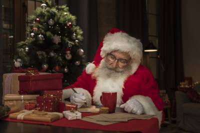 Санта-Клаус из Лапландии открыл рождественский сезон онлайн