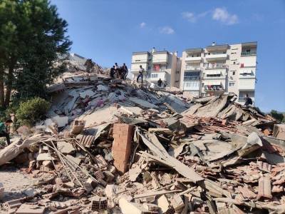 В Эгейском море мощное землетрясение: пострадали Турция и Греция