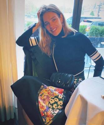 Юбка с аппликацей, it-bag и самая модная обувь этой осени: Наталья Водянова собрала все тренды в одном образе