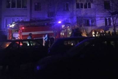 Из-за пожара в подвале пятиэтажки в Фокинском районе Брянска эвакуировали 60 человек