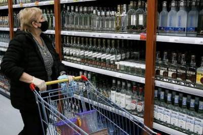 «Известия»: производители алкоголя предупредили о перебоях с поставкой nbsp