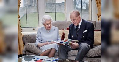 Елизавету II и принца Филиппа с 73-летием свадьбы трогательно поздравили правнуки