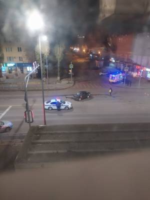 Ночное происшествие на проспекте Победы: "Дэу Нексия" протаранила "Ладу Гранту"