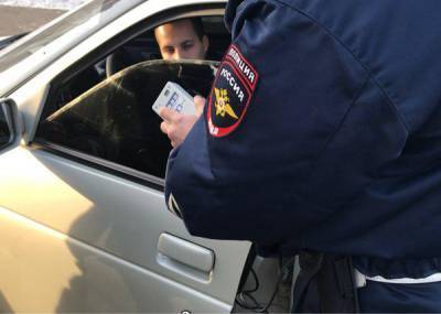 В Госдуму внесут законопроект, отменяющий штраф за отсутствие с собой у водителя документов на авто