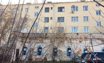 В Екатеринбурге из развалившегося старинного склада сделают новый культурный центр