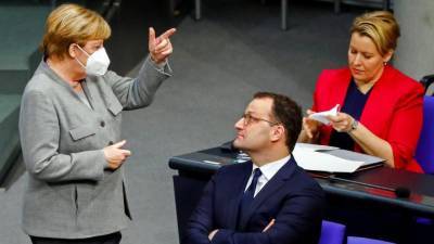 Плохие перспективы на зиму: Меркель требует продления локдауна