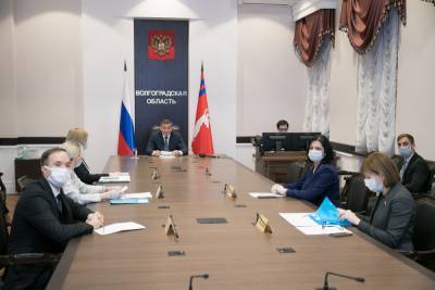 Бочаров обсудил перспективы сотрудничества с главой казахстанского региона