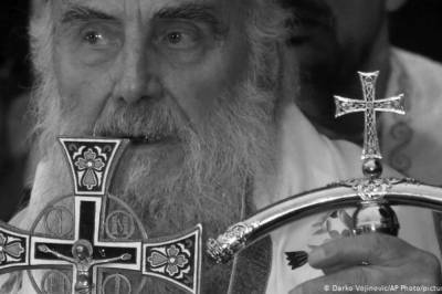 От COVID - 19 умер глава Сербской православной церкви патриарх Ириней