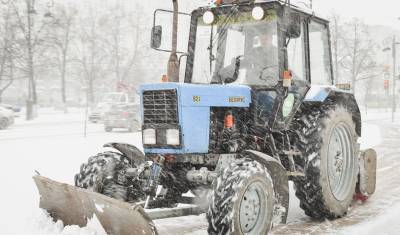 Уборка тюменских улиц от снега начинается в 4 утра