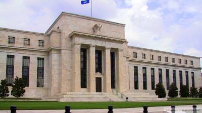 Глава Минфина США потребовал от ФРС вернуть 455 млрд долларов