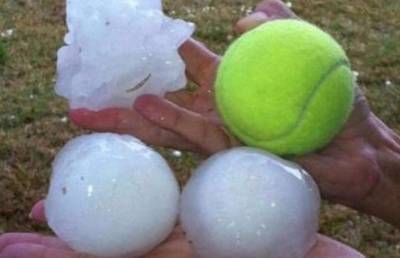 Град размером с теннисный мяч обрушился на ЮАР. Два человека погибли