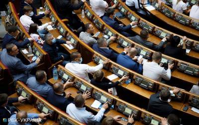 ВР рекомендуют доработать закон о запрете участия Украины в распределении мигрантов