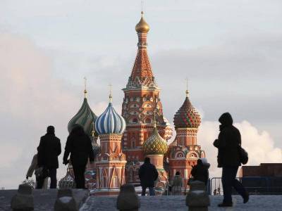 Иностранцам в России хотят давать золотые паспорта
