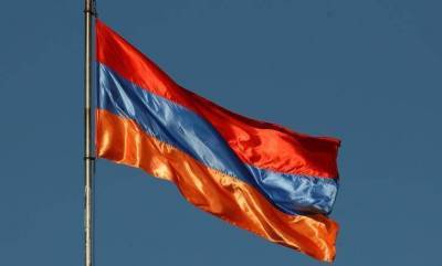 Министр обороны Армении подал в отставку - газета Аравот