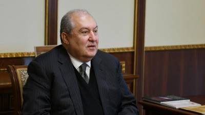 Президент Армении сменил министров трех ведомств