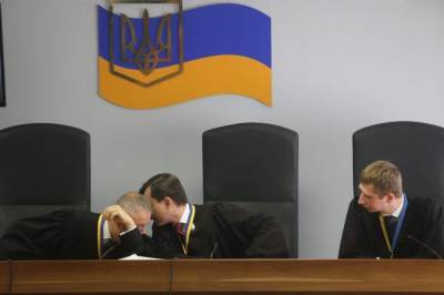 Заочный арест Януковича был незаконным