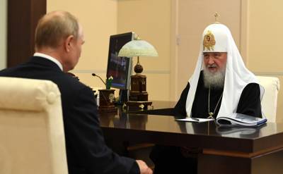 Патриарх Кирилл попросил у Путина денег на реставрацию Александро-Невской лавры