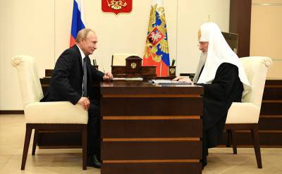 Путин поблагодарил священнослужителей за труд в условиях COVID-19