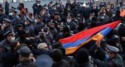 Оппозиция блокирует проспекты в Ереване, требуя отставки Пашиняна