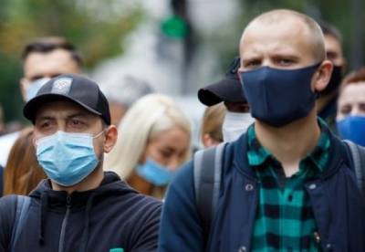 В Украине завтра начнут штрафовать за отсутствие маски в общественных местах