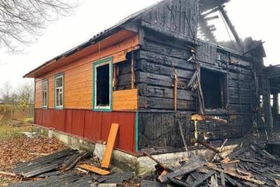 В Смоленском районе в пожаре в частном доме погибла пожилая женщина