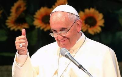 Папа Римский «лайкнул» пикантное фото бразильской модели: Ватикан начал расследование