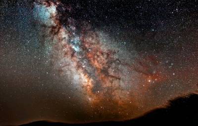Астрономы обнаружили на внешних границах Млечного пути необъяснимое свечение