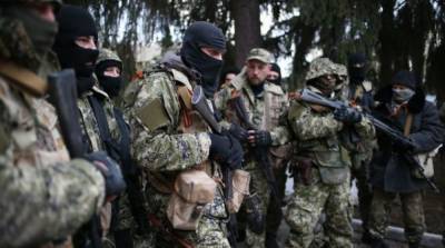 Боевики на Донбассе начали призыв – разведка Минобороны
