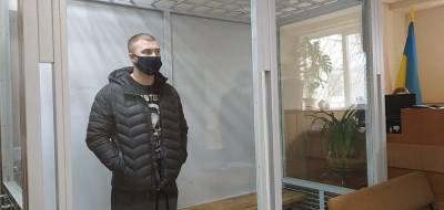Суд освободил из под стражи двух напавших на автобус под Харьковом