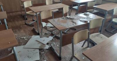 Директора школы Архангельска, где рухнул потолок, временно отстранили