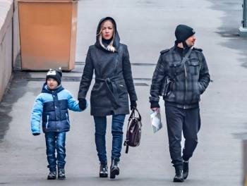 Среди российских семей поищут нуждающихся в помощи