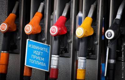 Нефтяные компании вывели продажи топлива на АЗС России на докризисный уровень