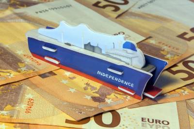 Еврокомиссия одобрила схему выкупа Литвой судна-терминала СПГ