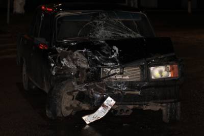«Семерка» и внедорожник Mitsubishi столкнулись на перекрестке в Бежецке Тверской области