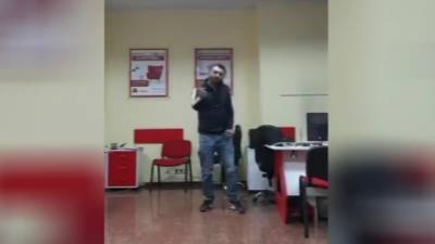 Удерживающий заложников в Тбилиси мужчина выдвинул свои требования