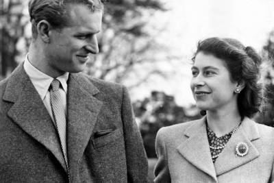 Любовь Елизаветы II и принца Филиппа в фотографиях