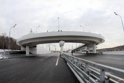 Эксперт оценил возможную разгрузку Москвы от транзитного транспорта за счет новых дорог