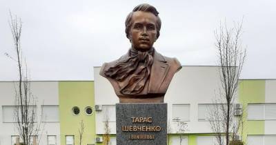 В Сербии установили памятник Шевченко: договоренности длились 20 лет – фото
