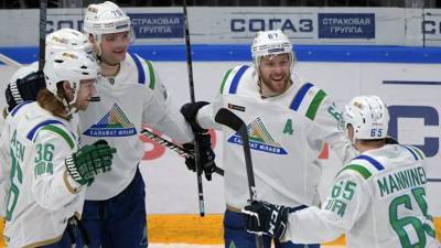 «Салават Юлаев» прервал пятиматчевую серию побед «Спартака» в КХЛ